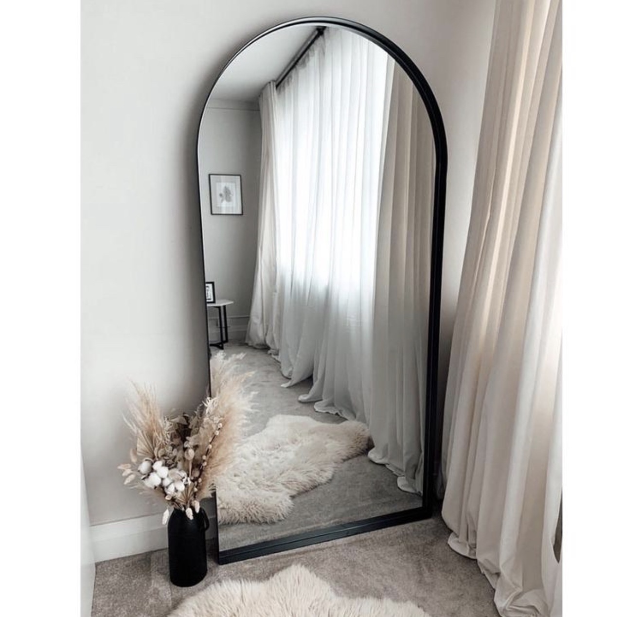 مراية Arch المقوسة